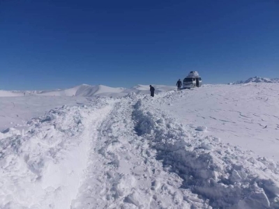 گیرماندن ده ها مسافر در مسیر خدیر- سنگتخت وبندر دایکندی